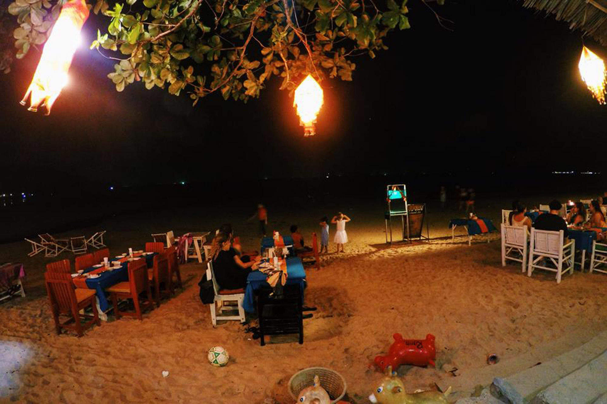 Rann Chalet Beach Side Ко-Ланта Экстерьер фото